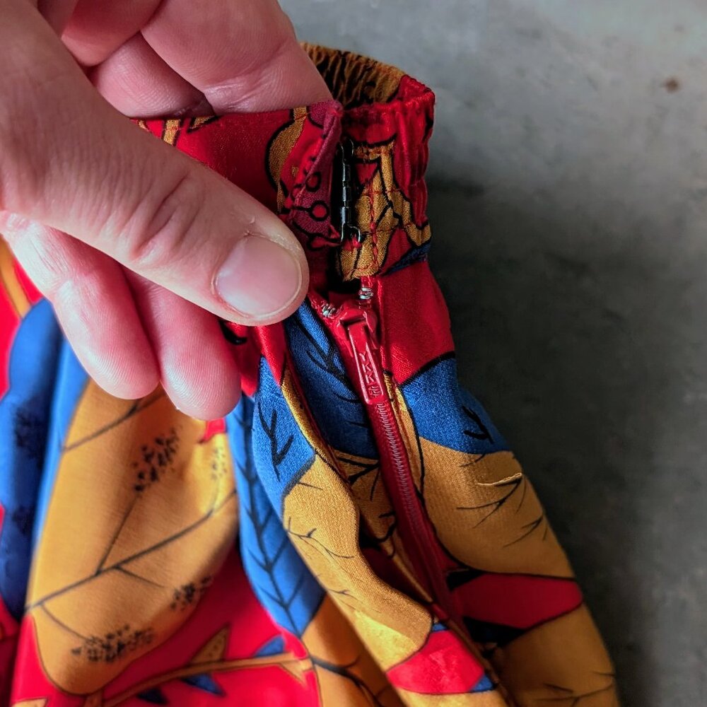 Vintage Umi Collections by Anne Crimmins Red Blue Patterned Silk Midi Skirt - Picture 5 of 9